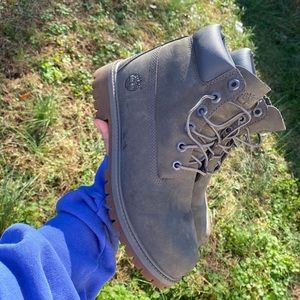 Dark grey timberlands